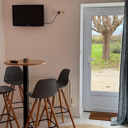 Appartement Au Chevaleins à Chaleins Extérieur photo