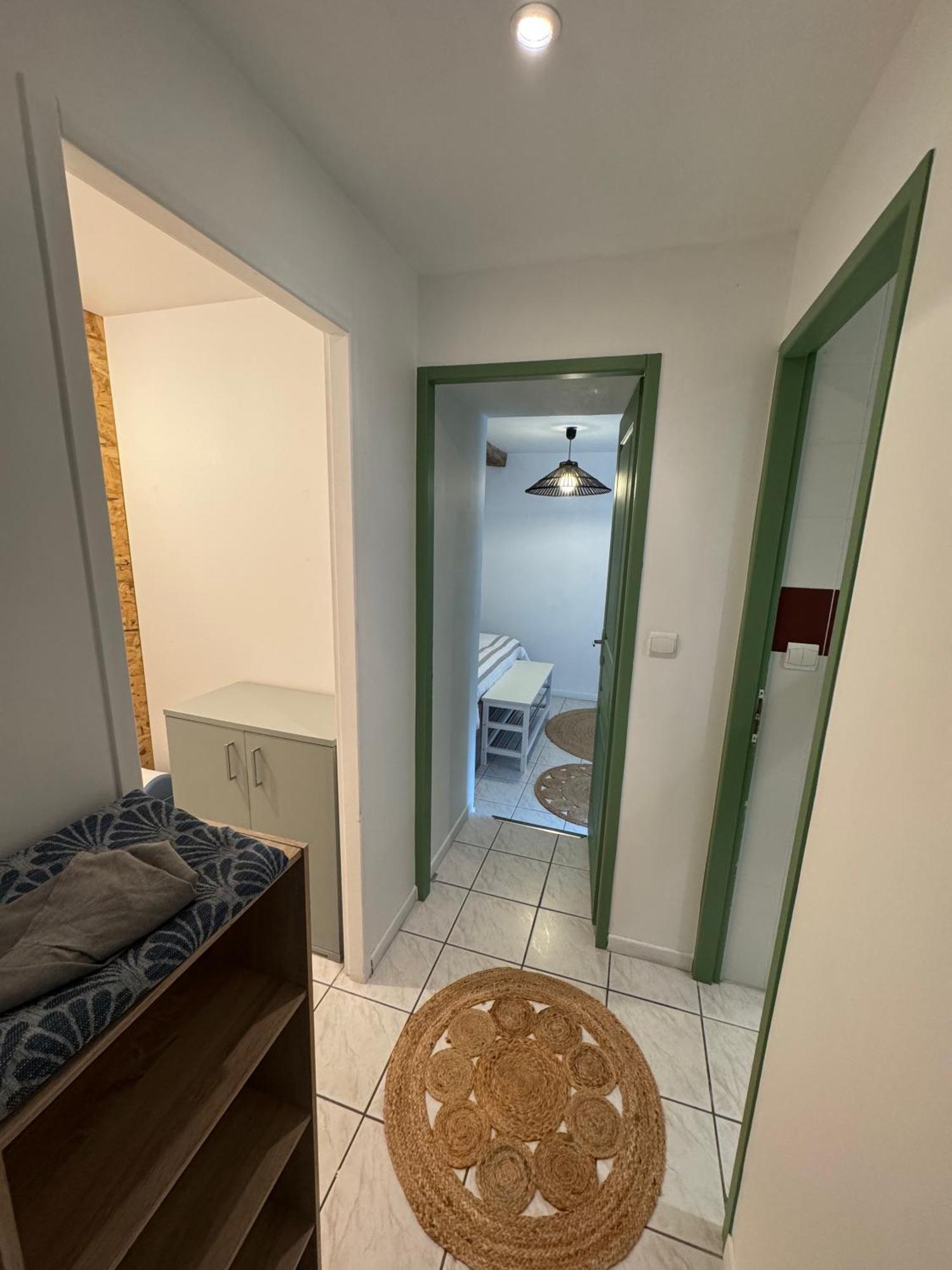 Appartement Au Chevaleins à Chaleins Extérieur photo